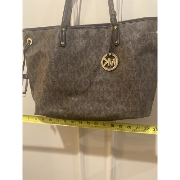 MICHAEL KORS Reversible Brown Monogram Snake-print Tote Shoulder Bag Purse Fall - Picture 13 of 14